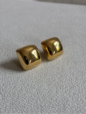 M.J. Carroll Vintage Gold Tone Square Earrings